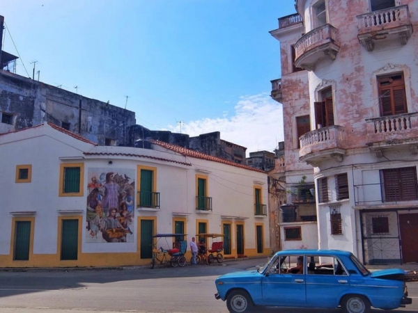 Chiêm ngưỡng ô-tô cổ tại La Havana