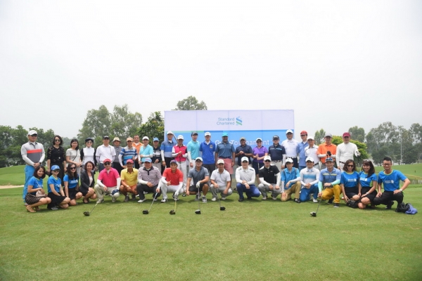 Standard Chartered Việt Nam tổ chức giải golf cho khách hàng thân thiết