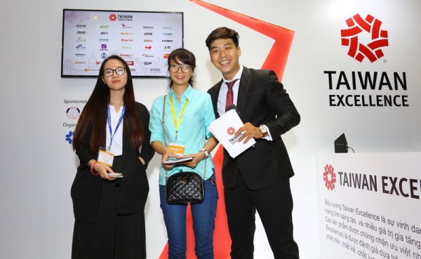 Vietnam ICT COMM 2017: Trải nghiệm công nghệ hàng đầu Đài Loan cùng Taiwan Excellence