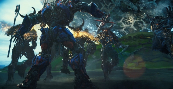 Transformers: The Last Knight tung trailer mới nhất