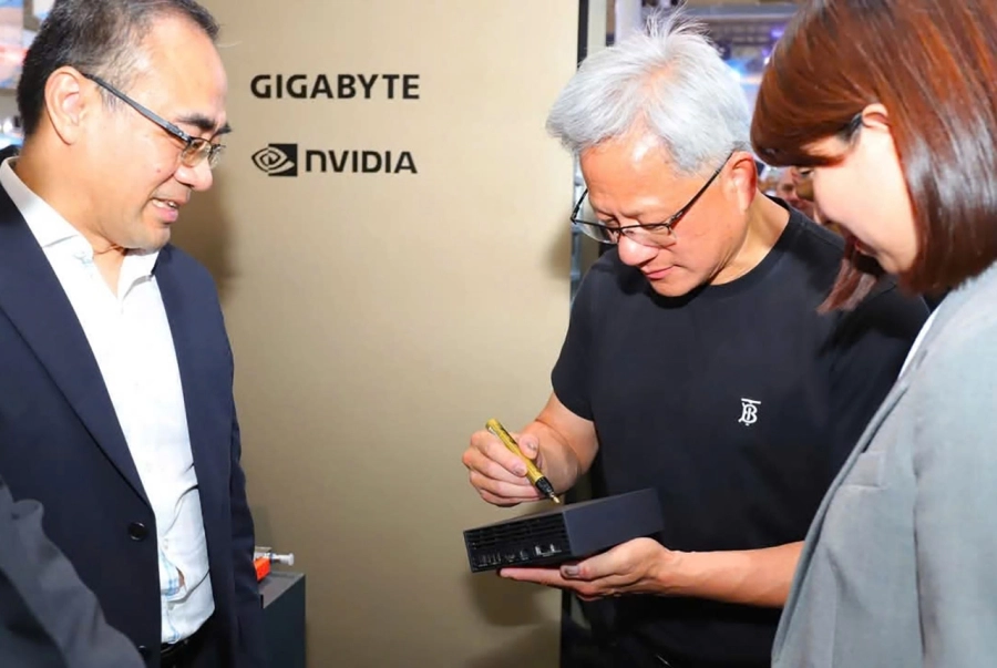 COMPUTEX 2025: GIGABYTE tái định nghĩa trải nghiệm game và sáng tạo với loạt sản phẩm ấn tượng