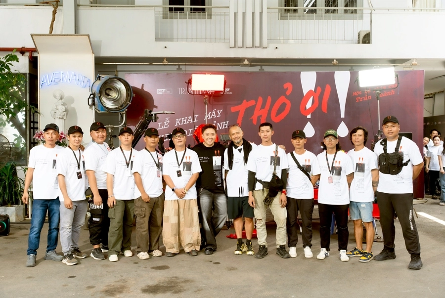 Trấn Thành khai máy phim Tết 2026 'Thỏ ơi!!'