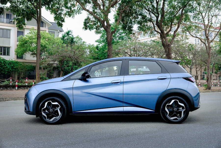 BYD DOLPHIN mới: Hatchback cỡ B thuần điện nhập Thái, giá từ 499 triệu đồng