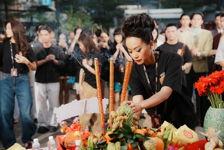 Madames Thanh Sắc: Thanh Hằng - Hồng Ánh, ân oán sau vô 