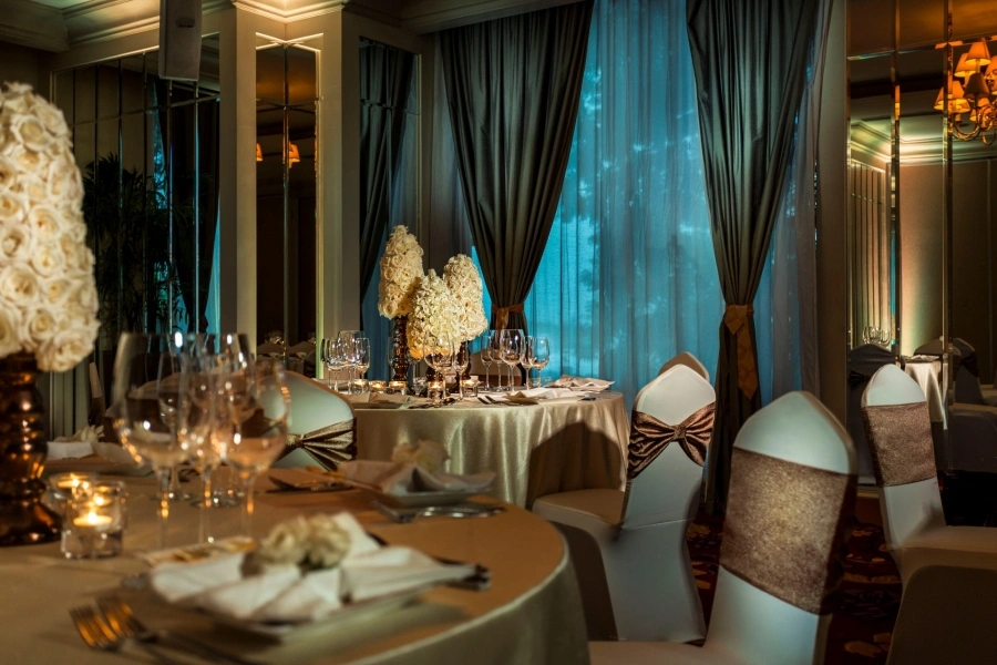 Renaissance Riverside Hotel Saigon: Vui hè trọn vẹn giữa lòng Sài Gòn