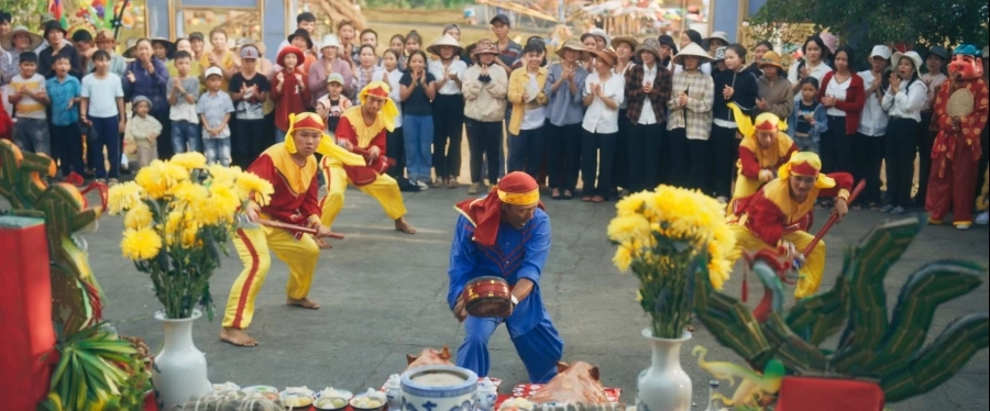 Kính Vạn Hoa bản điện ảnh: Gọi tên thanh xuân qua những khung hình đầu tiên