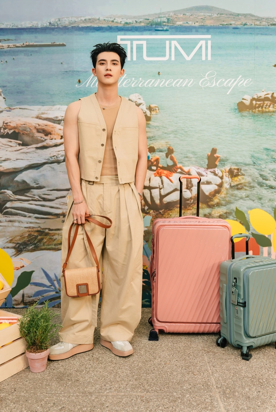 Dàn sao đình đám tham dự 'kỳ nghỉ địa trung hải' của TUMI với sự kiện ra mắt bst Xuân Hè 2026