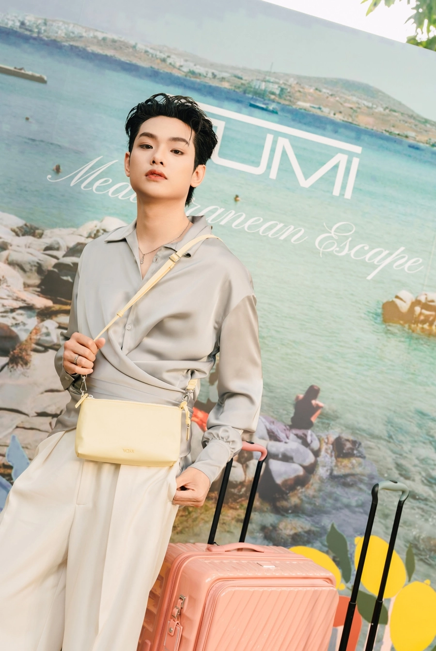 Dàn sao đình đám tham dự 'kỳ nghỉ địa trung hải' của TUMI với sự kiện ra mắt bst Xuân Hè 2026