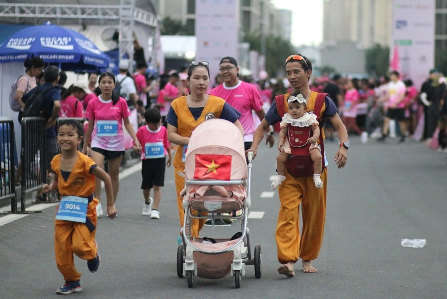 Giải Chạy Hồng 2025: Chung nhịp chạy, nối dài nghị lực sống