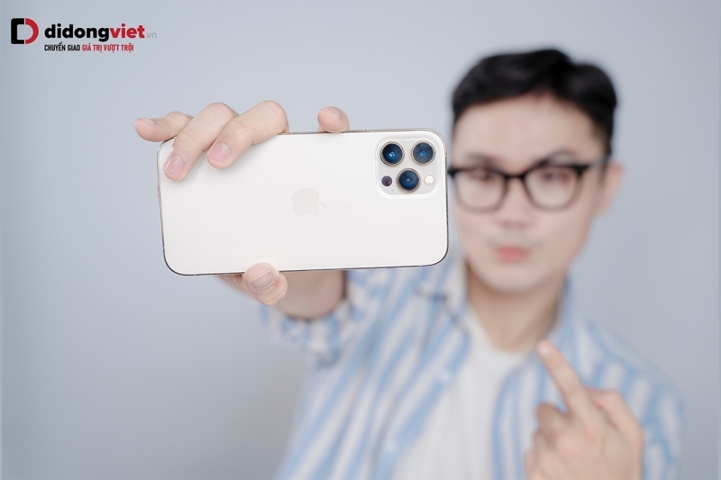 Mua iPhone cũ tạ Di Động Việt được trải nghiệm miễn phí 30 ngày, bảo hành pin đến 10 năm