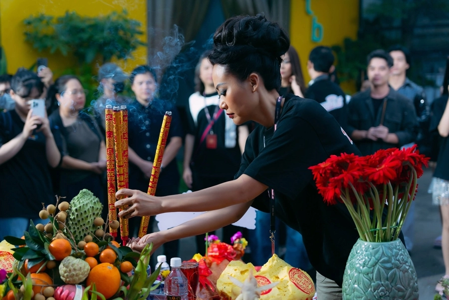 Madames Thanh Sắc: Thanh Hằng - Hồng Ánh, ân oán sau vô 