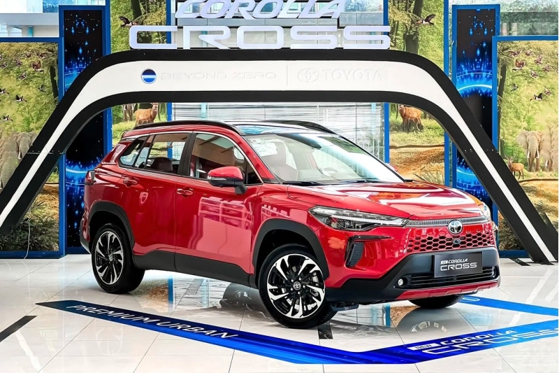 Toyota Corolla Cross 2024 giá từ 820 triệu đồng tại Việt Nam