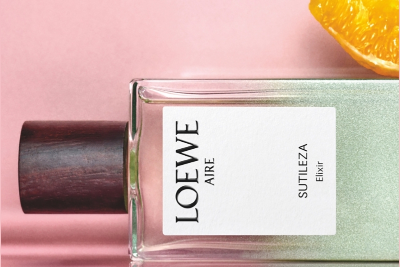 LOEWE Perfumes trình làng siêu phẩm mùa hè Aire Sutileza Elixir: Tinh hoa cô đọng trong từng nốt hương