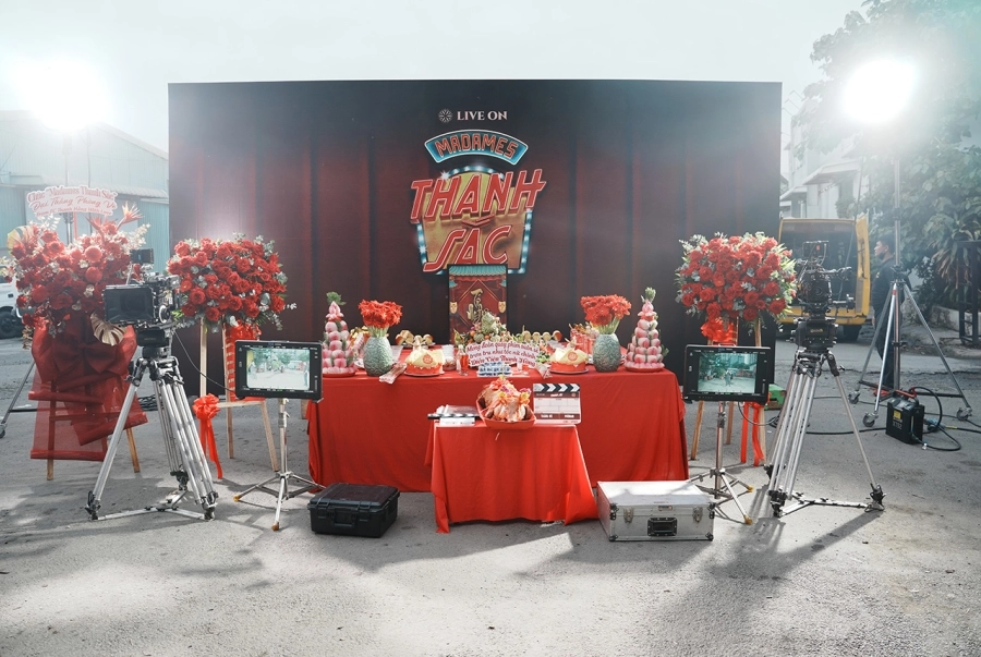 Madames Thanh Sắc: Thanh Hằng - Hồng Ánh, ân oán sau vô 