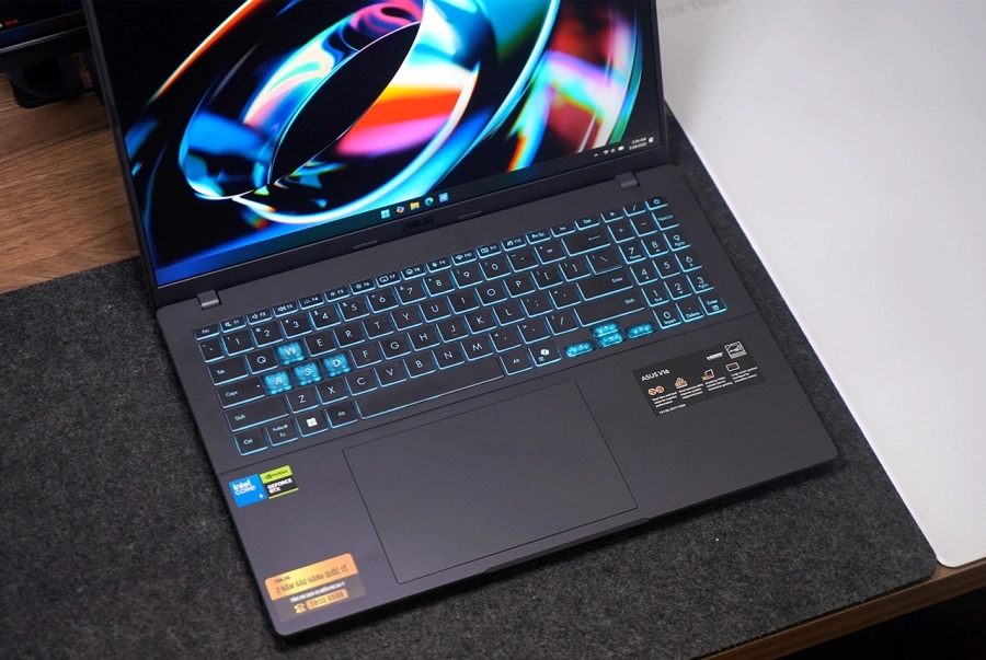 ASUS Gaming V16: Laptop gaming AI mỏng nhẹ cho học sinh sinh viên