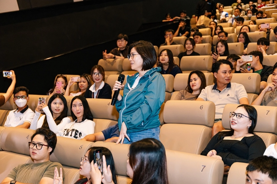 Tử Chiến Trên Không được phát hành ở định dạng 4DX