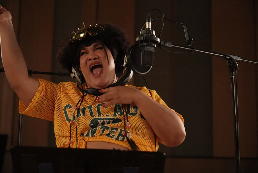 'Em xinh' Lamoon bắt tay GDH hát nhạc phim Người Đẹp Và Quái Lạ với phiên bản tiếng Việt