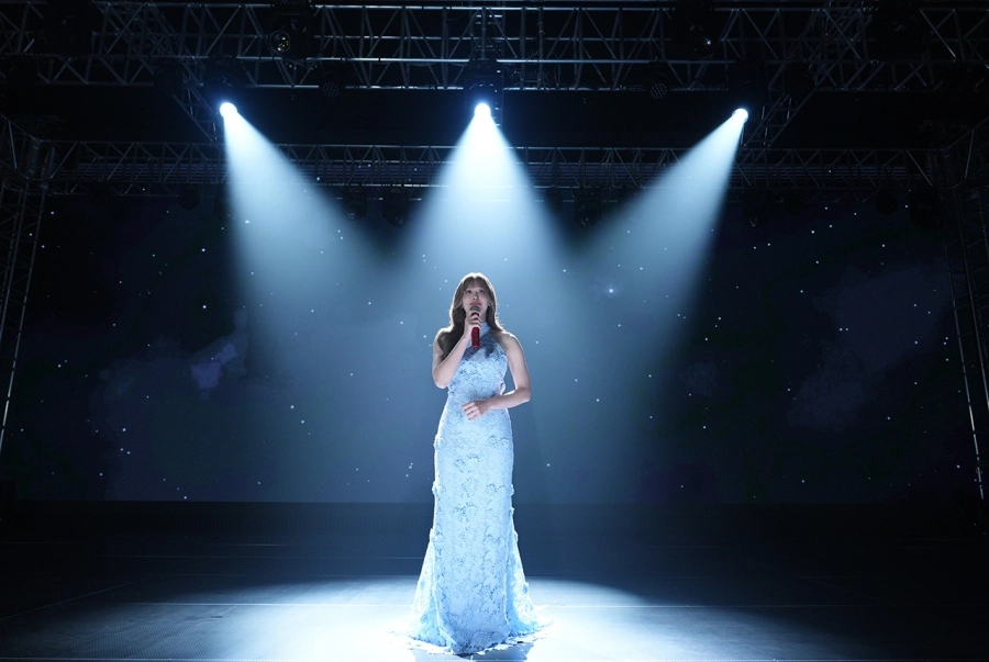 'Em xinh' Lamoon bắt tay GDH hát nhạc phim Người Đẹp Và Quái Lạ với phiên bản tiếng Việt