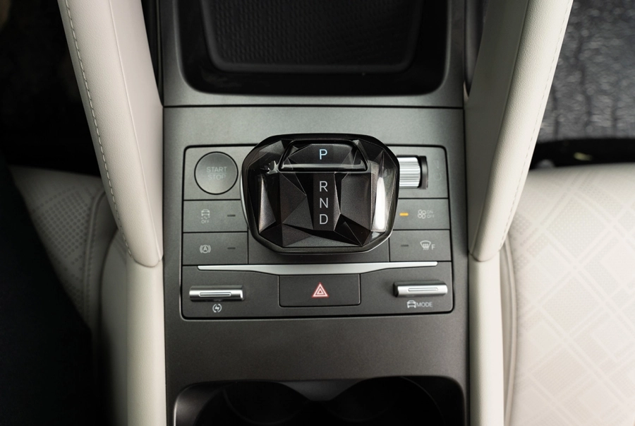 BYD ATTO 2 ra mắt ấn tượng tại sự kiện BYD Techshow