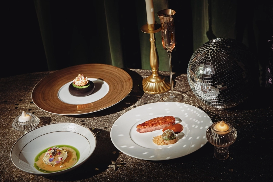 The Reverie Saigon ra mắt chuỗi sự kiện lễ hội 2025 'Chuyến Tàu Lễ Hội Diệu Kỳ'