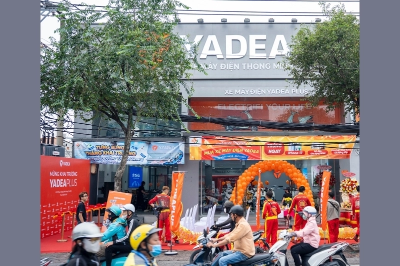 Mở showroom Yadea Plus, Yadea mang trải nghiệm chính hãng đến người dân Tp.