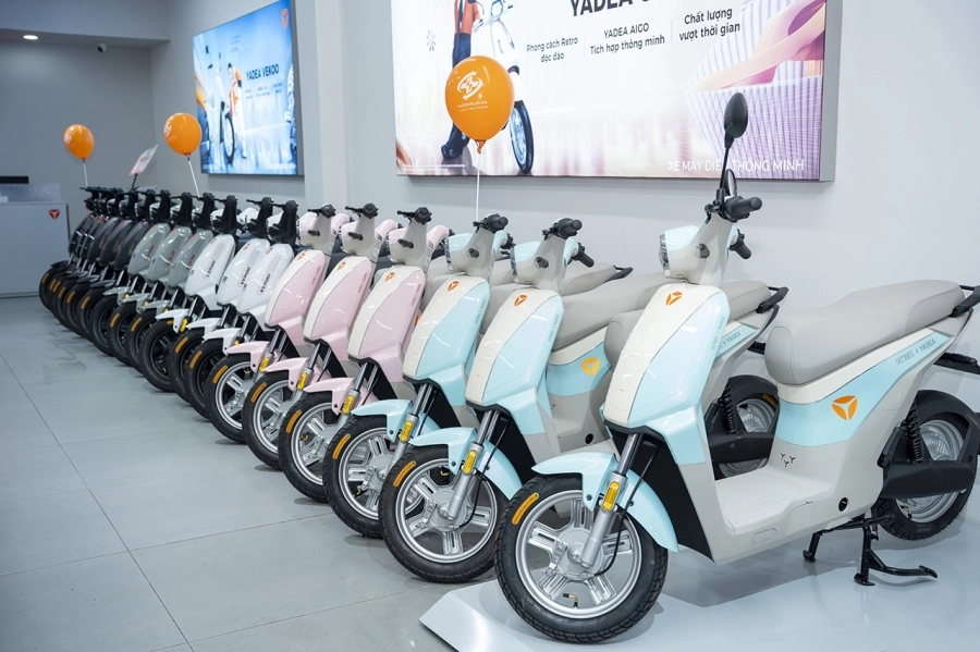 Mở showroom Yadea Plus, Yadea mang trải nghiệm chính hãng đến người dân Tp.