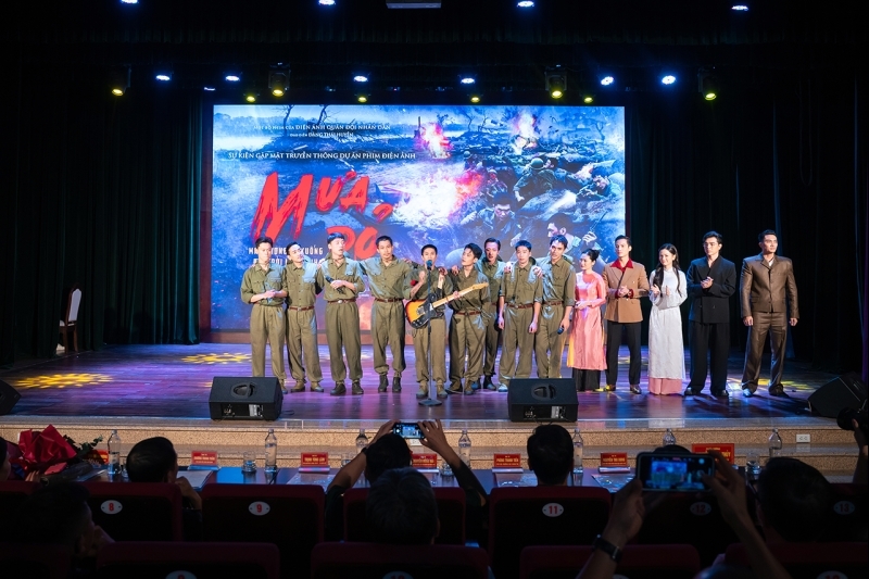 Showcase phim điện ảnh Mưa Đỏ: Nhìn lại hành trình đưa trận chiến 81 ngày đêm tại Thành cổ Quảng trị lên màn ảnh rộng