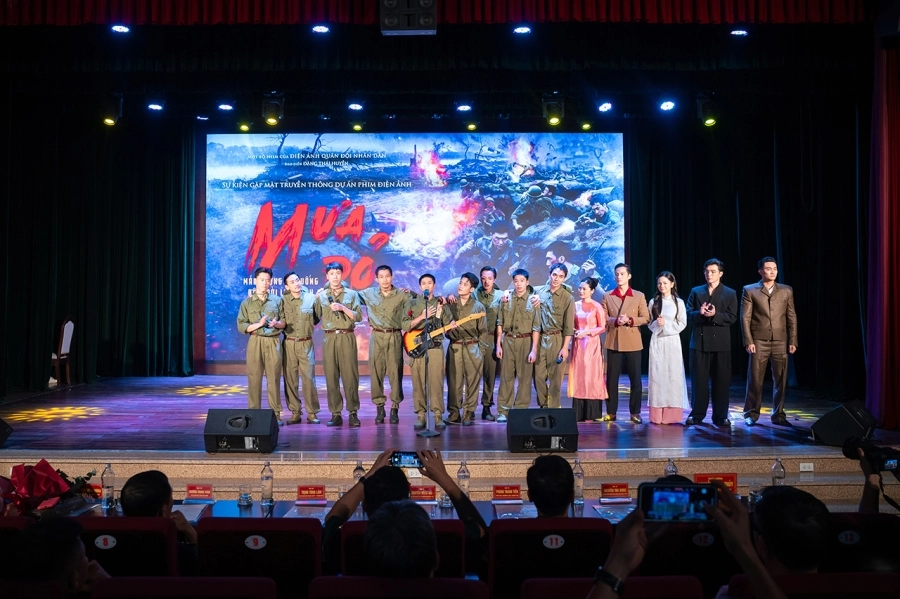 Showcase phim điện ảnh Mưa Đỏ: Nhìn lại hành trình đưa trận chiến 81 ngày đêm tại Thành cổ Quảng trị lên màn ảnh rộng