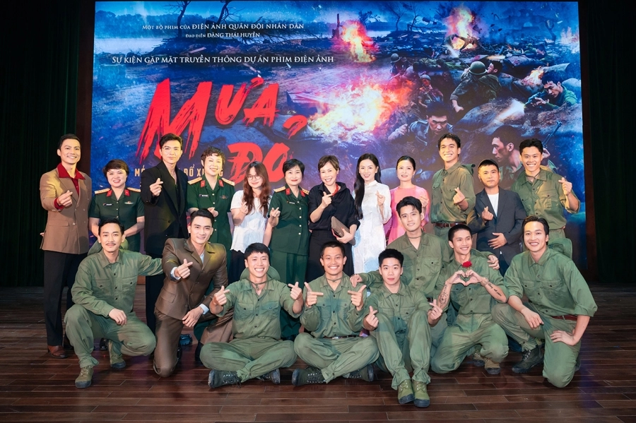 Showcase phim điện ảnh Mưa Đỏ: Nhìn lại hành trình đưa trận chiến 81 ngày đêm tại Thành cổ Quảng trị lên màn ảnh rộng