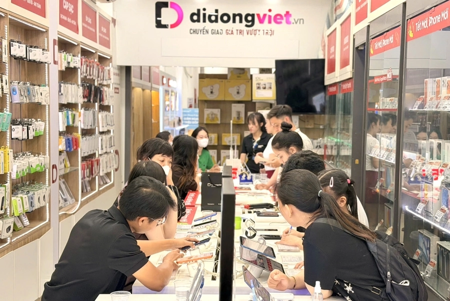 Samsung Galaxy S26 Ultra tại Di Động Việt: Trả trước 0 đồng, giá cuối chỉ từ 26,99 triệu đồng