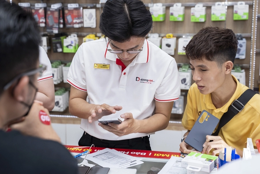 Di Động Việt trả hàng sớm cho khách đặt mua siêu phẩm Samsung Galaxy S26 series