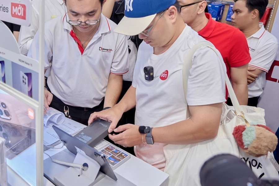 Di Động Việt trả hàng sớm cho khách đặt mua siêu phẩm Samsung Galaxy S26 series