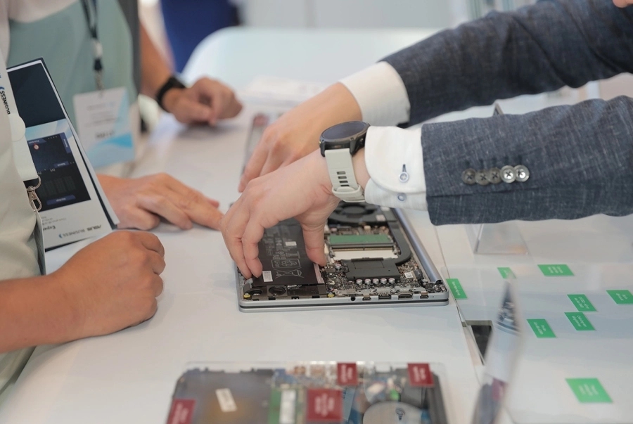 ASUS ra mắt loạt sản phẩm Expert Series mới với hành trình trải nghiệm độ bền của dòng laptop ExpertBook