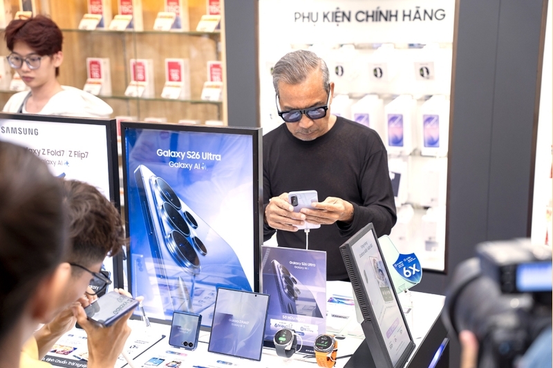 Samsung Galaxy S26 Ultra tại Di Động Việt: Trả trước 0 đồng, giá cuối chỉ từ 26,99 triệu đồng