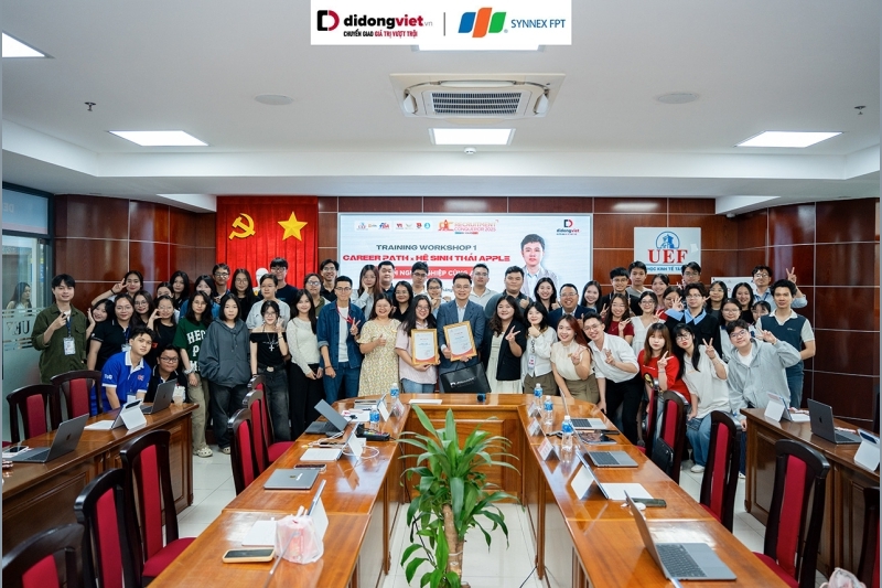 Di Động Việt  cùng Synnex FPT mang chương trình D.Educare “Mở lối nghề nghiệp cùng AI” đến với hàng nghìn sinh viên