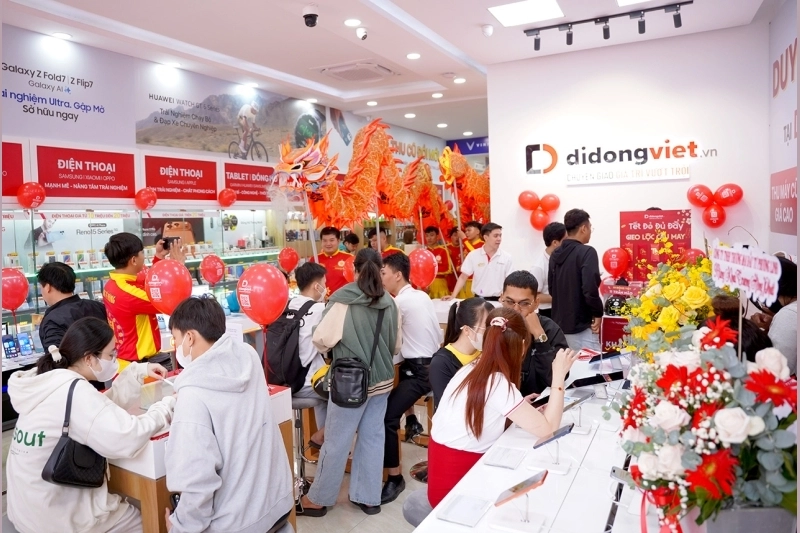 Di Động Việt khai trương trung tâm mua sắm công nghệ mới tại Trần Não 