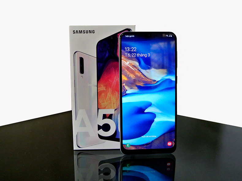 Samsung Galaxy A50: Tầm trung mà chất