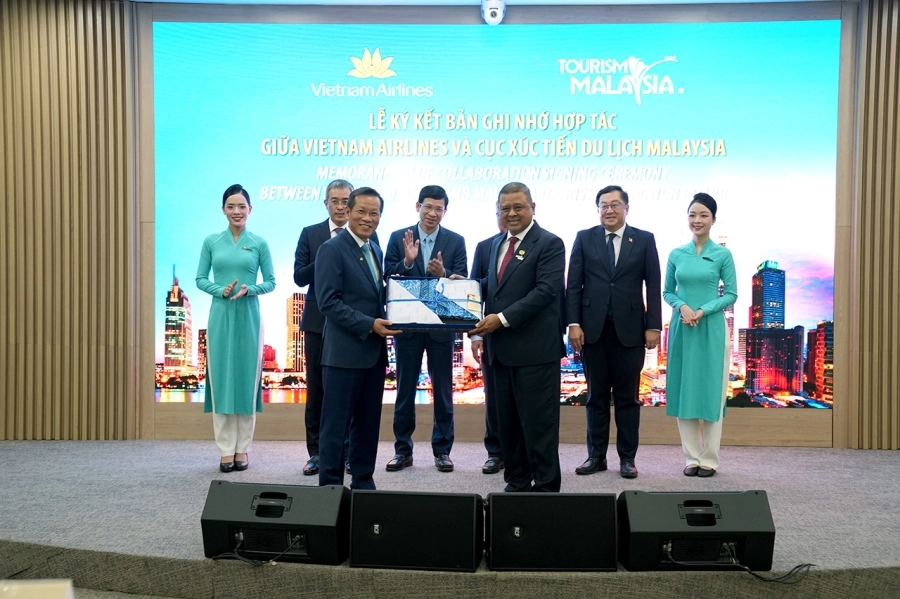 Tăng cương du lịch song phương, Cục Xúc tiến Du lịch Malaysia và Vietnam Airlines ký kết MoC