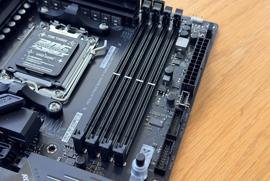 Trên tay bmc ASUS Strix B850-F Gaming WiFi7 Neo: Định hình chuẩn mức cho bo mạch chủ dòng B