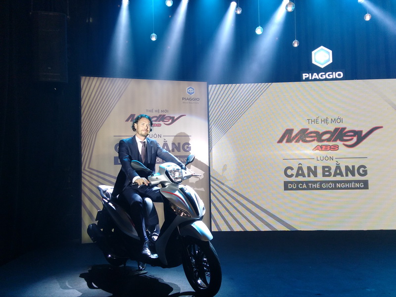 Piaggio Medley ABS 2018: sự kết hợp hoàn hảo giữa vận hành và tính năng