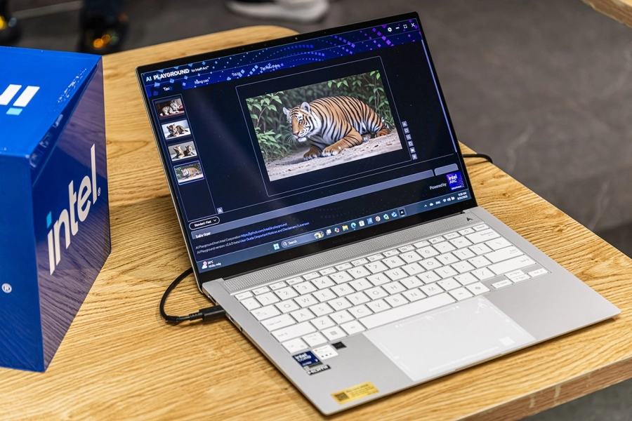 Intel trình diễn các tính năng thực tế của AI PC