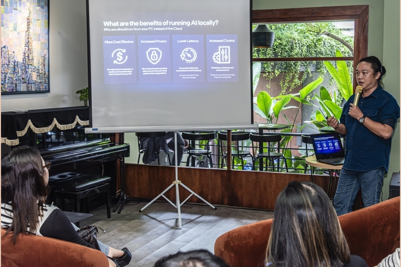 Intel trình diễn các tính năng thực tế của AI PC