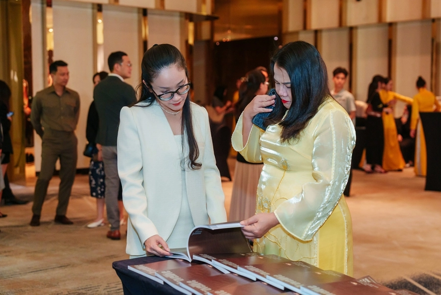 HOTLIST 2025 vinh danh Tp.Hồ Chí Minh, Huế và Quảng Ninh là những điểm đến ấn tượng của năm