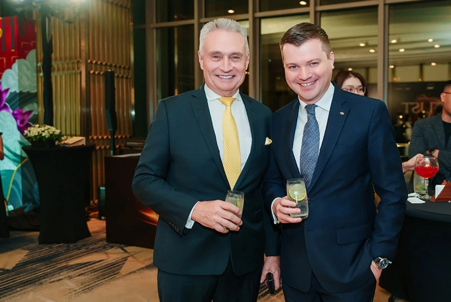 HOTLIST 2025 vinh danh Tp.Hồ Chí Minh, Huế và Quảng Ninh là những điểm đến ấn tượng của năm