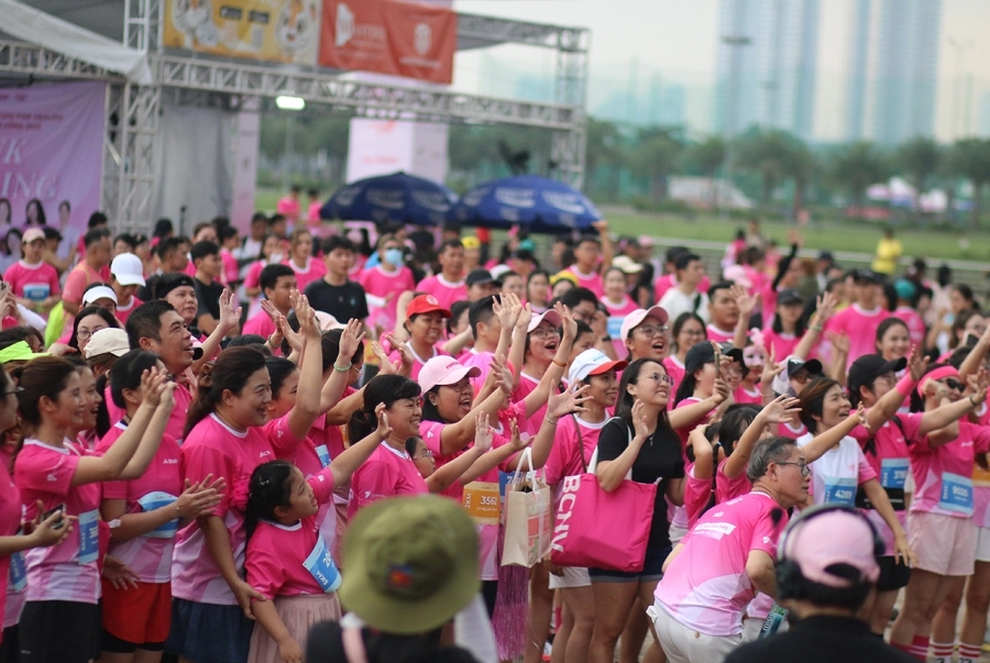 Giải Chạy Hồng 2025: Chung nhịp chạy, nối dài nghị lực sống