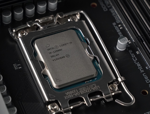 Intel Core i9-12900K: Sự đổi mới ấn tượng từ thiết kế đến trải nghiệm thực tế