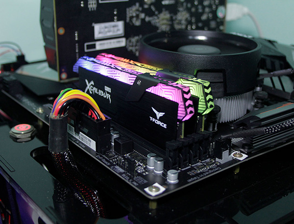 Team T-Force XCalibur RGB DDR4-3600: Sẵn sàng cho PC AMD và Intel mới nhất