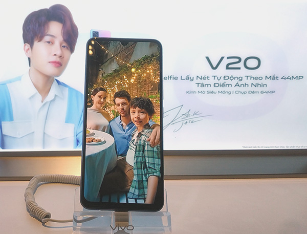 vivo V20 xứng danh là một trợ thủ chụp ảnh, quay phim chuyên nghiệp