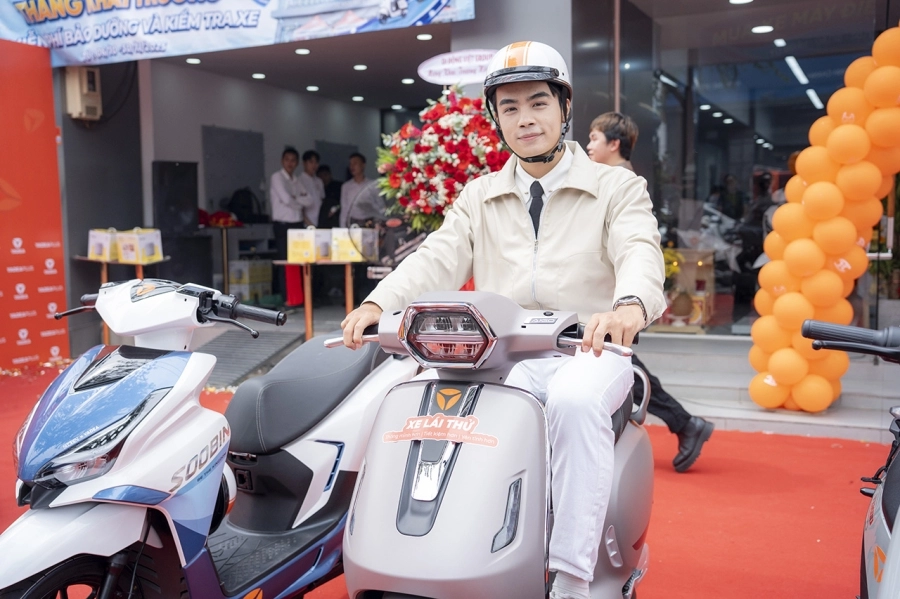 Mở showroom Yadea Plus, Yadea mang trải nghiệm chính hãng đến người dân Tp.