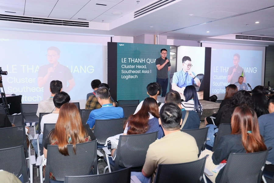 Logitech ra mắt MX Master 4, kết nối câu chuyện sáng tạo 'The Masters'